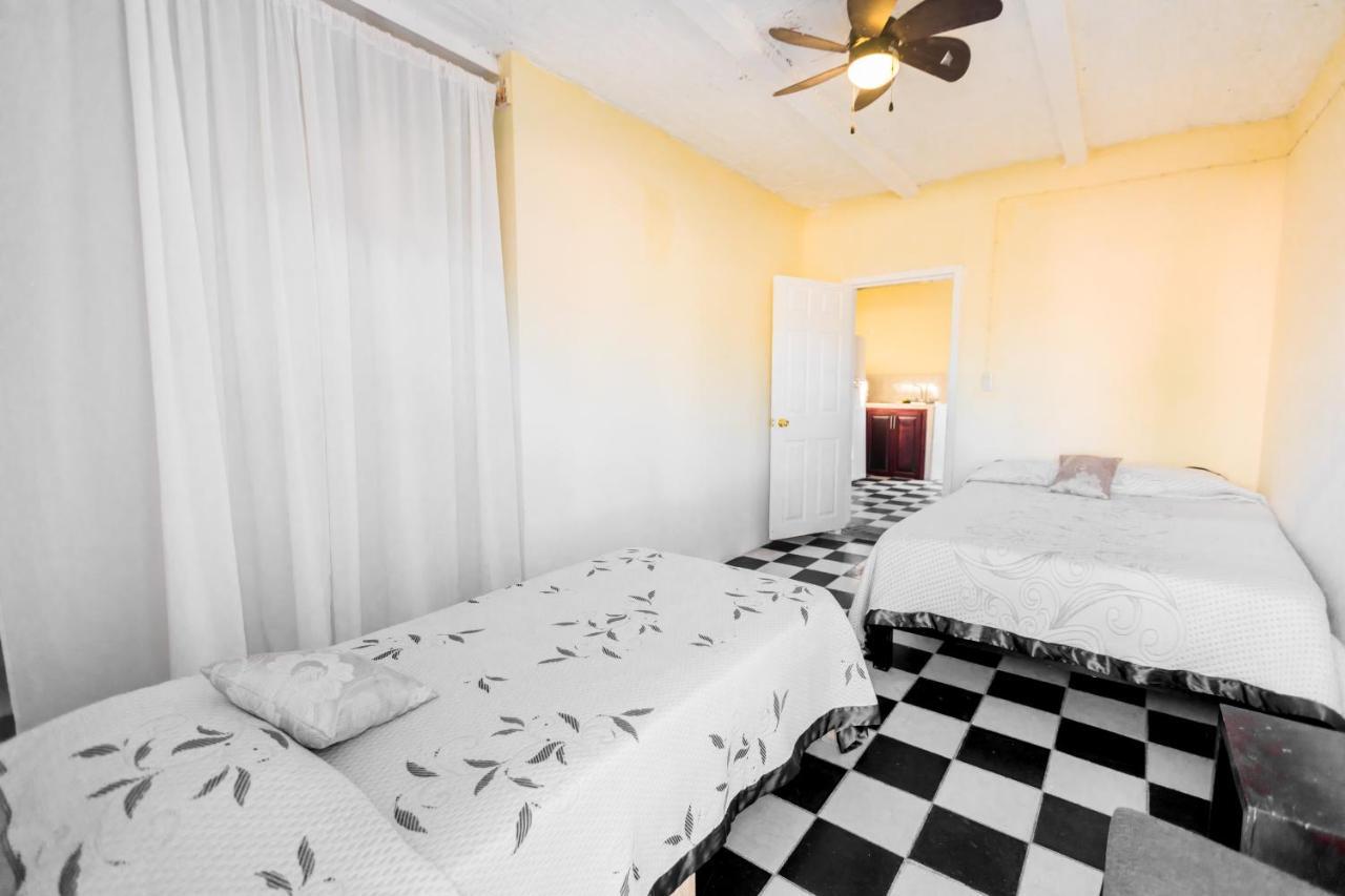 Departamento Lily En El Centro De Tequila Apartment Exterior photo